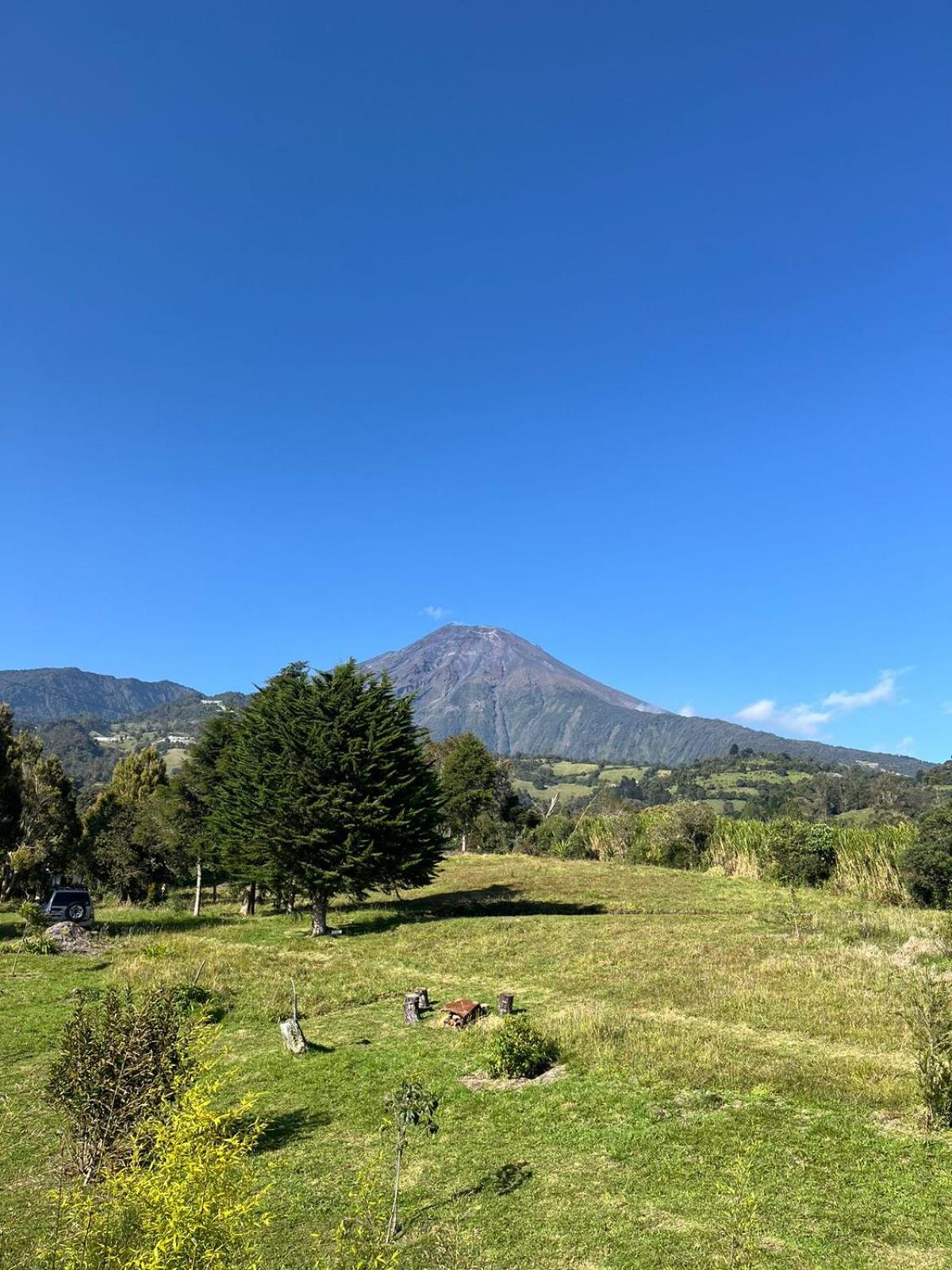 La Estancia De Runtun Km 7 Baños Extérieur photo